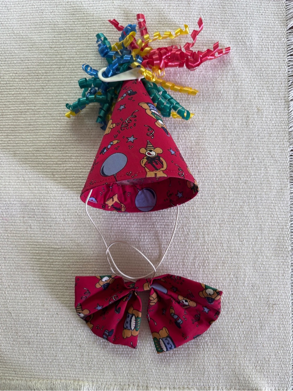 Build-A-Bear Workshop birthday party hat & bow tie set.